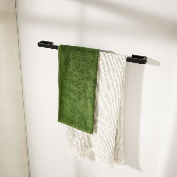 Badetuchstange Alterna direta Finox image number 2