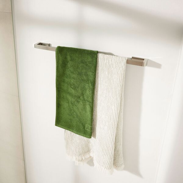 Badetuchstange Alterna direta Finox image number 1